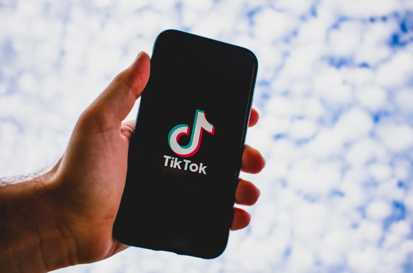 TikTok如何开通直播权限 具体的条件及详细开通步骤